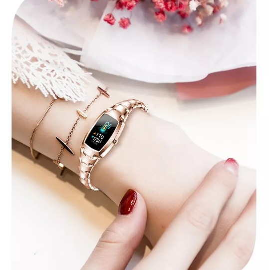 Ceas Smartwatch Elegant de dama Auriu cu bratara metalica cu Monitorizare Ritm Cardiac Tensiune Arteriala si Nivel Oxigen SWH8Pro